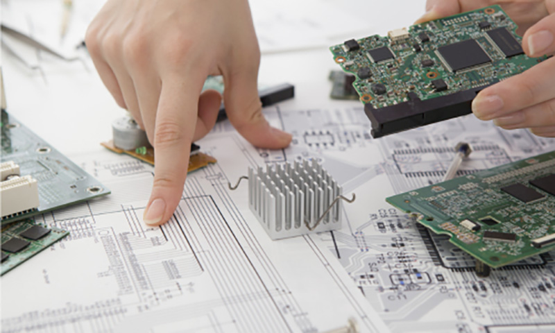 Customized PCB assembly services